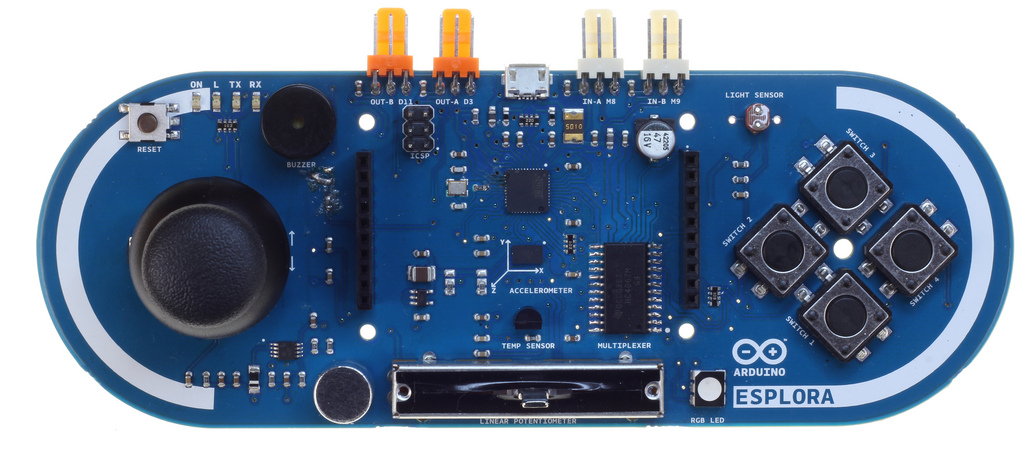 画像:Arduino Esplora | ゲームパッド型 Arduino ボード 