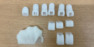 シリコン流し込みによるパーツの成形