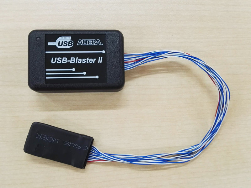 Intel / Altera FPGA Download Cable (旧名称 USB Blaster Download