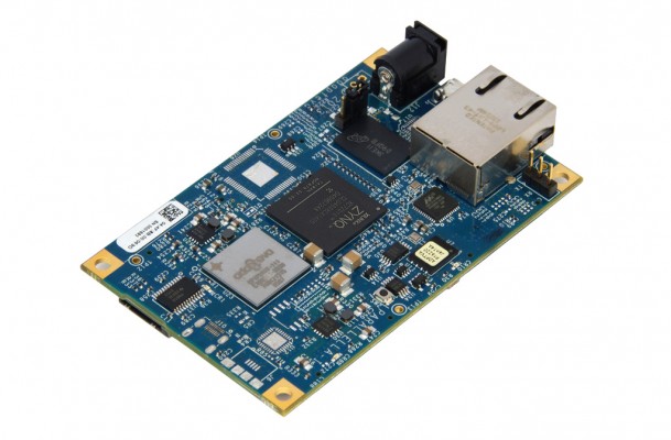 Parallella-16 Board | スーパーコンピューティング 小型 SBC