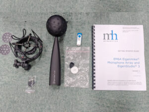 em64 Eigenmike microphone array 入荷時の写真