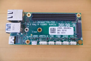 Auvidea社製 J120A-IMU/MCU