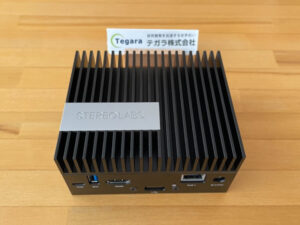 ZED Box - NVIDIA Jetson TX2-NX 外観写真