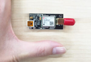 UBLOX NEO-M8T サイズ感